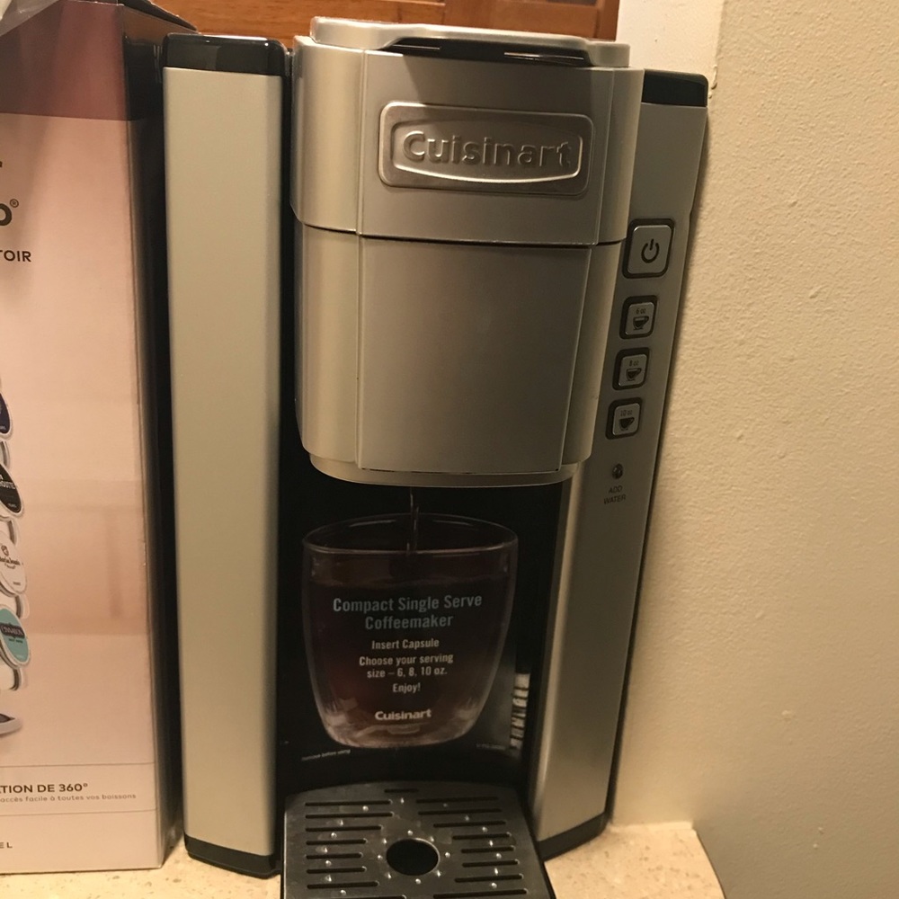 Keurig; dispensing/ coffees/ hot cocoa - Picture 2 of 3